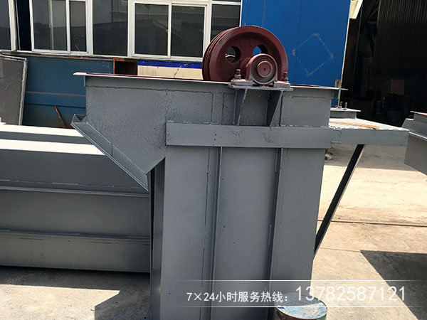 斗提機(jī)相比其他提升機(jī)運(yùn)輸過程中的優(yōu)勢(shì)