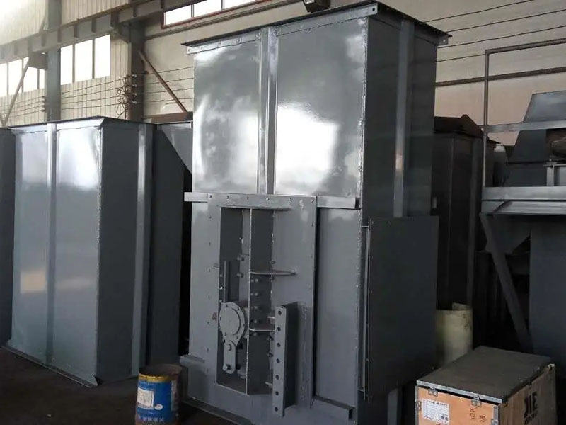 斗式提升機(jī)深斗、淺斗，有導(dǎo)向側(cè)壁的尖角形斗(斗式提升機(jī)畚斗)