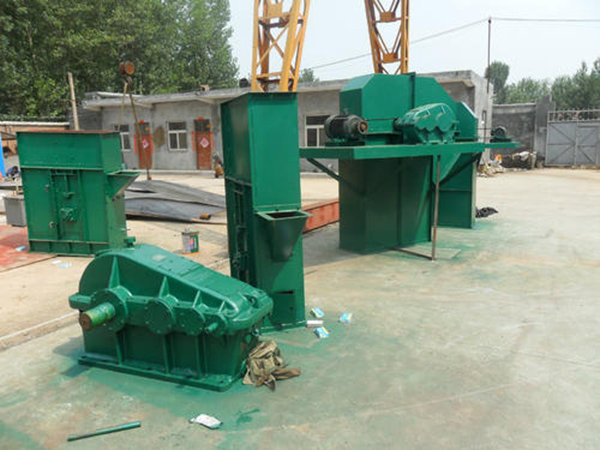 斗式提升機(jī)為什么需要安裝清料設(shè)備？